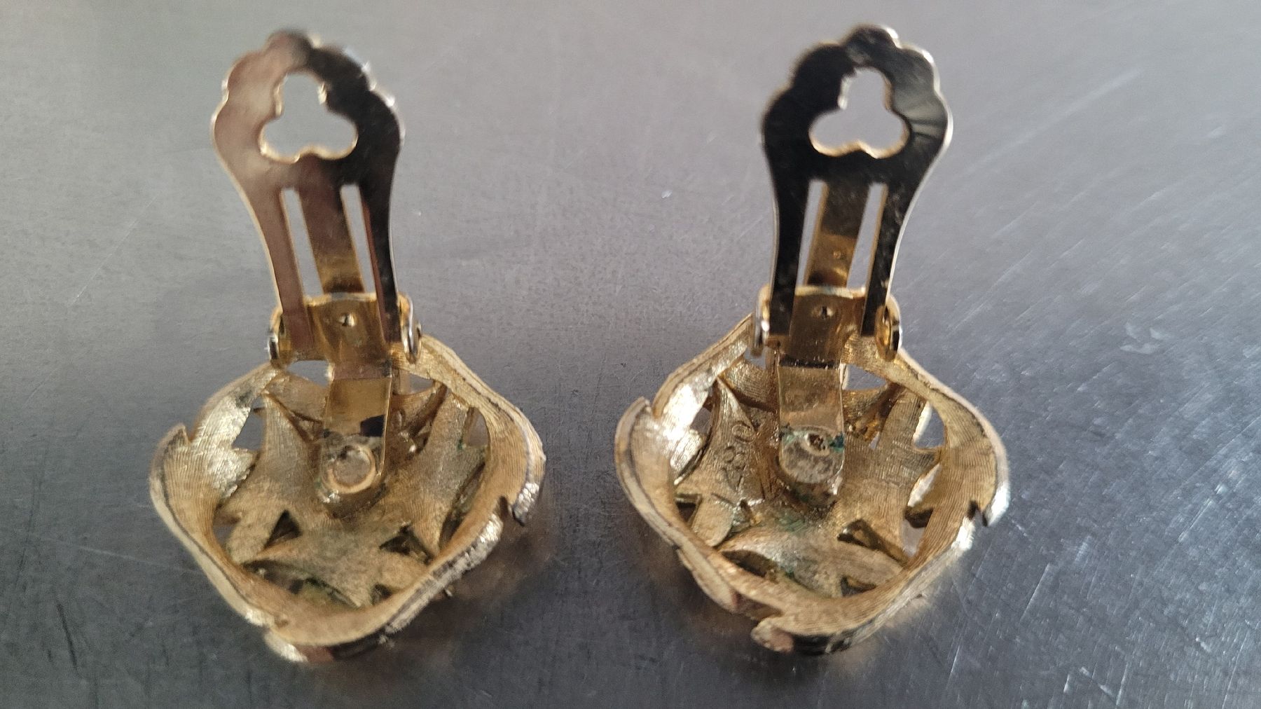 Ohrringe & -stecker: Ohrclips vergoldetes Messing – Gebraucht aus Suhr von Fritz28 3