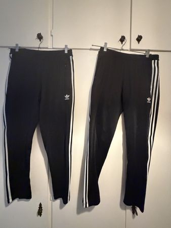 Set 2 Pantaloni sportivi Adidas neri taglia M usati