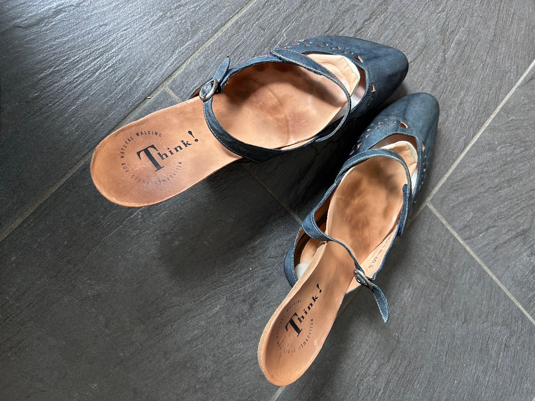 Think Scarpe da donna: Ballerinas, Think, echtes Leder, Gr. 40 mit 4 cm Absatz – Usato da Unterkulm venduto da Chipsi0709 3