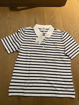 2 neue Damen Tommy Hilfiger Poloshirts (XL)