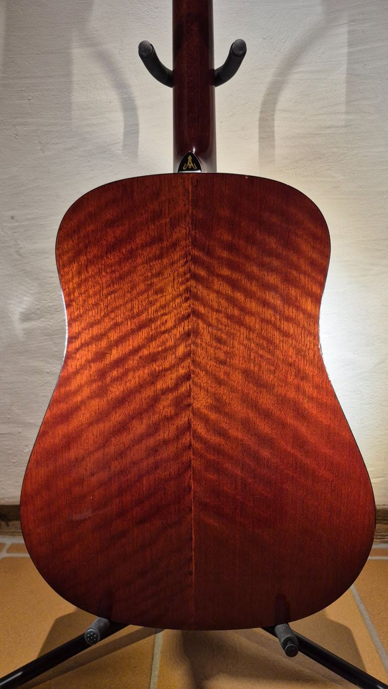 Strumenti musicali: Western Gitarre Alvarez Regent 5212 – Usato da Winterthur venduto da NorrSydGuitars 6