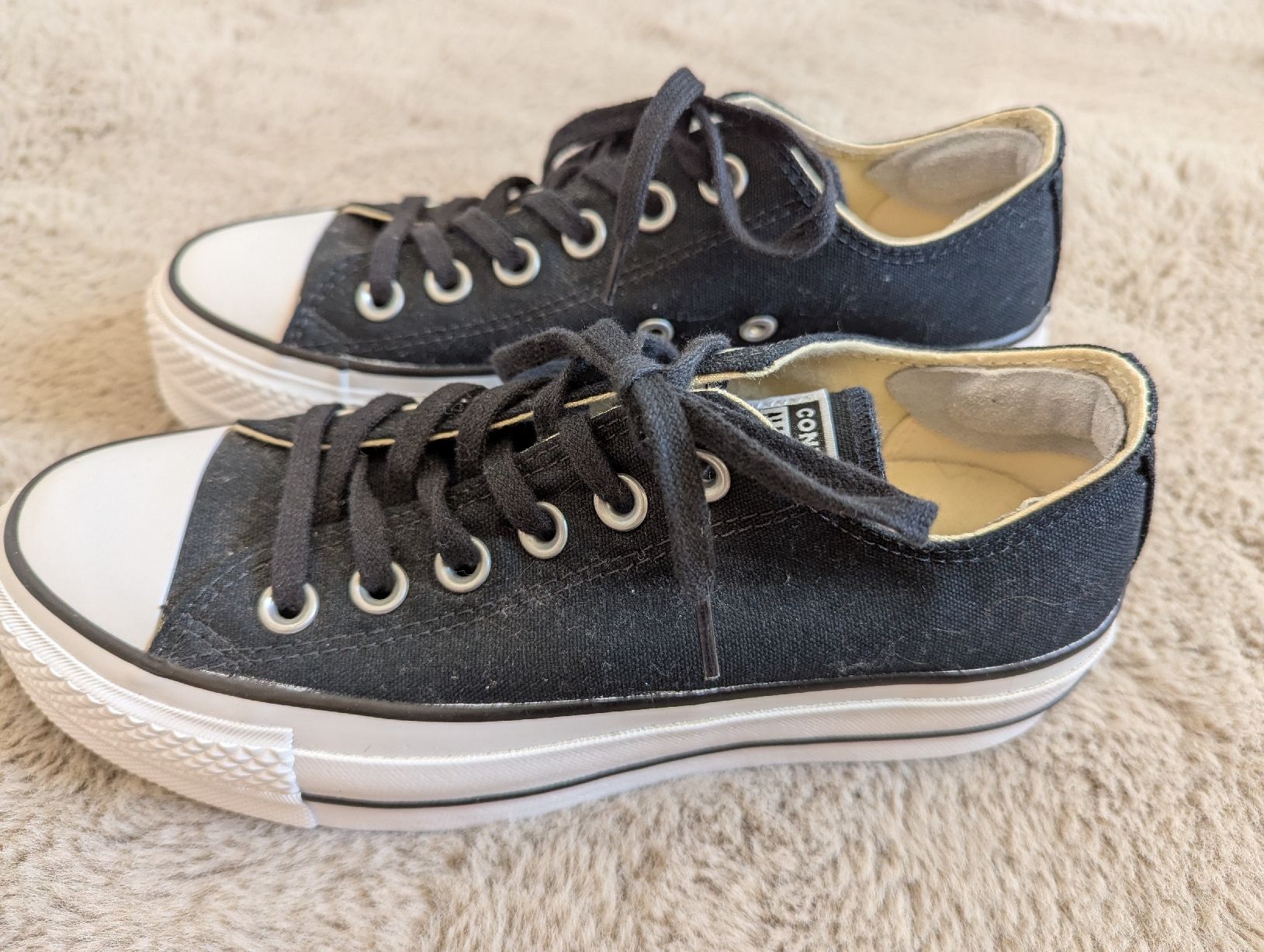Converse Scarpe da donna: converse 36.5 – Nuovo (secondo la descrizione) da Montreux venduto da dem_gyt9 3