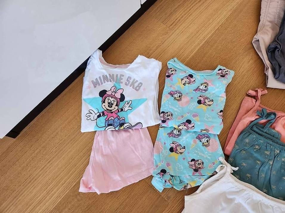 Lotti & Set di vestiti: Kleiderpaket Grösse 110 – Usato da Winterthur venduto da kyubi 3