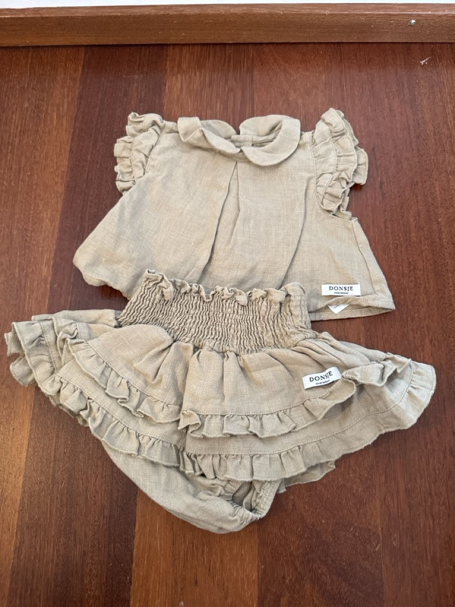 Lotti & Set di vestiti: Donsje Amsterdam Set, Gr. 3-6 Monate, Top + Bloomers – Usato da Hagendorn venduto da benjamin.peter