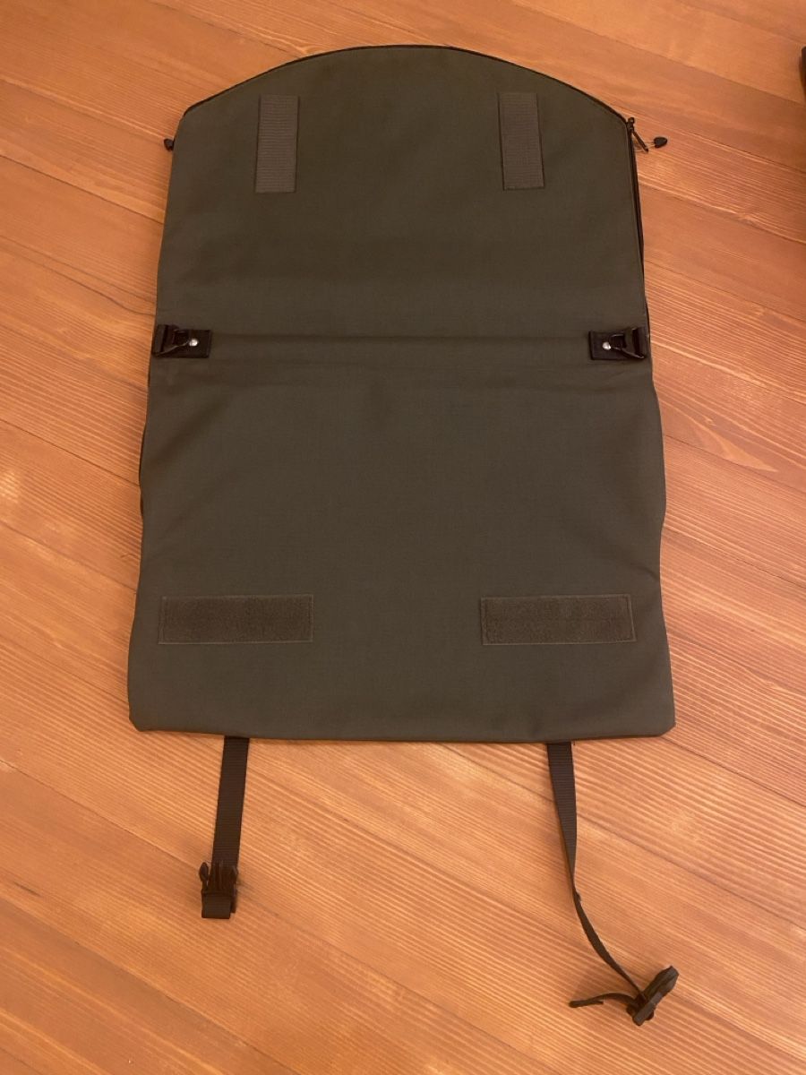 Schweizer Armee Borse: Schweizer Armee Kleidersack / Anzugtasche – Nuovo (secondo la descrizione) da Ufhusen venduto da ASchmid27 1
