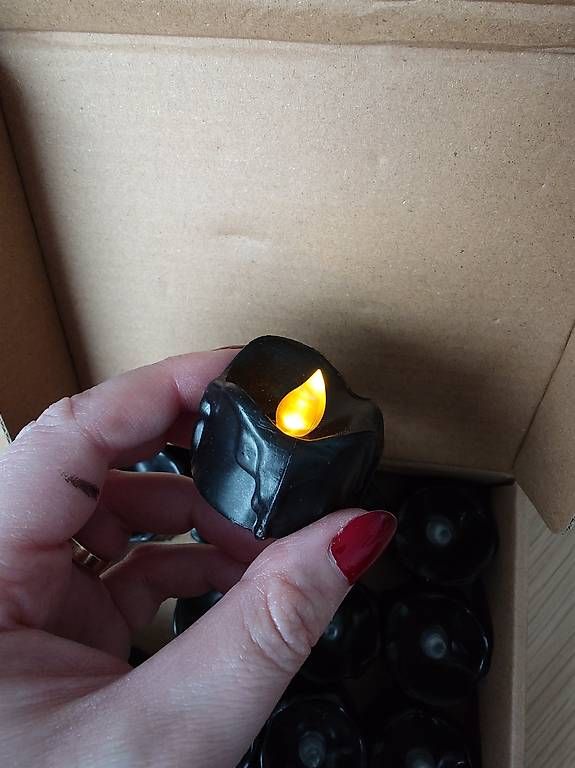 Bougies: 12 schwarze LED-Kerzen – D'occasion à Winterthur par CeVe95
