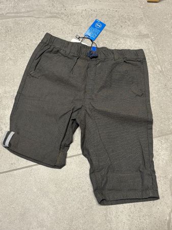 Short neuf 128