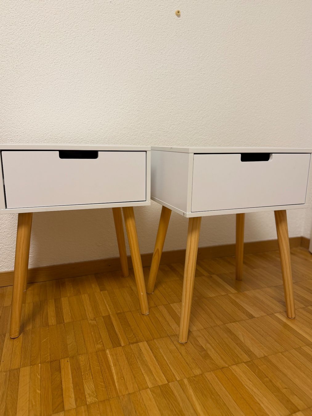 Tables de nuit: 2 Nachttische - Set Weiss – D'occasion à Siebnen par ane_fjn8