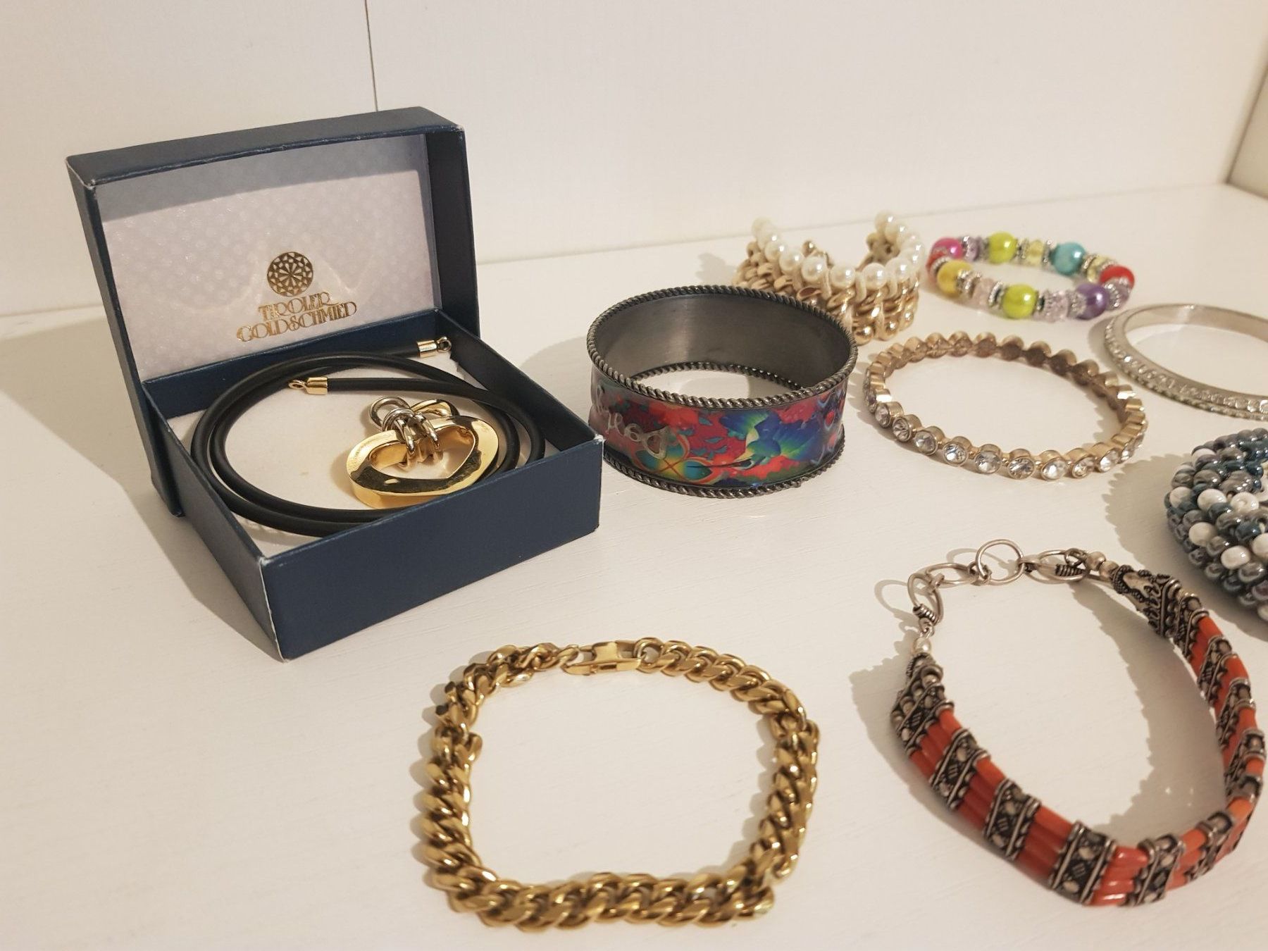Autres bijoux: Modeschmuck. – D'occasion à Münchenstein par tsp01 1