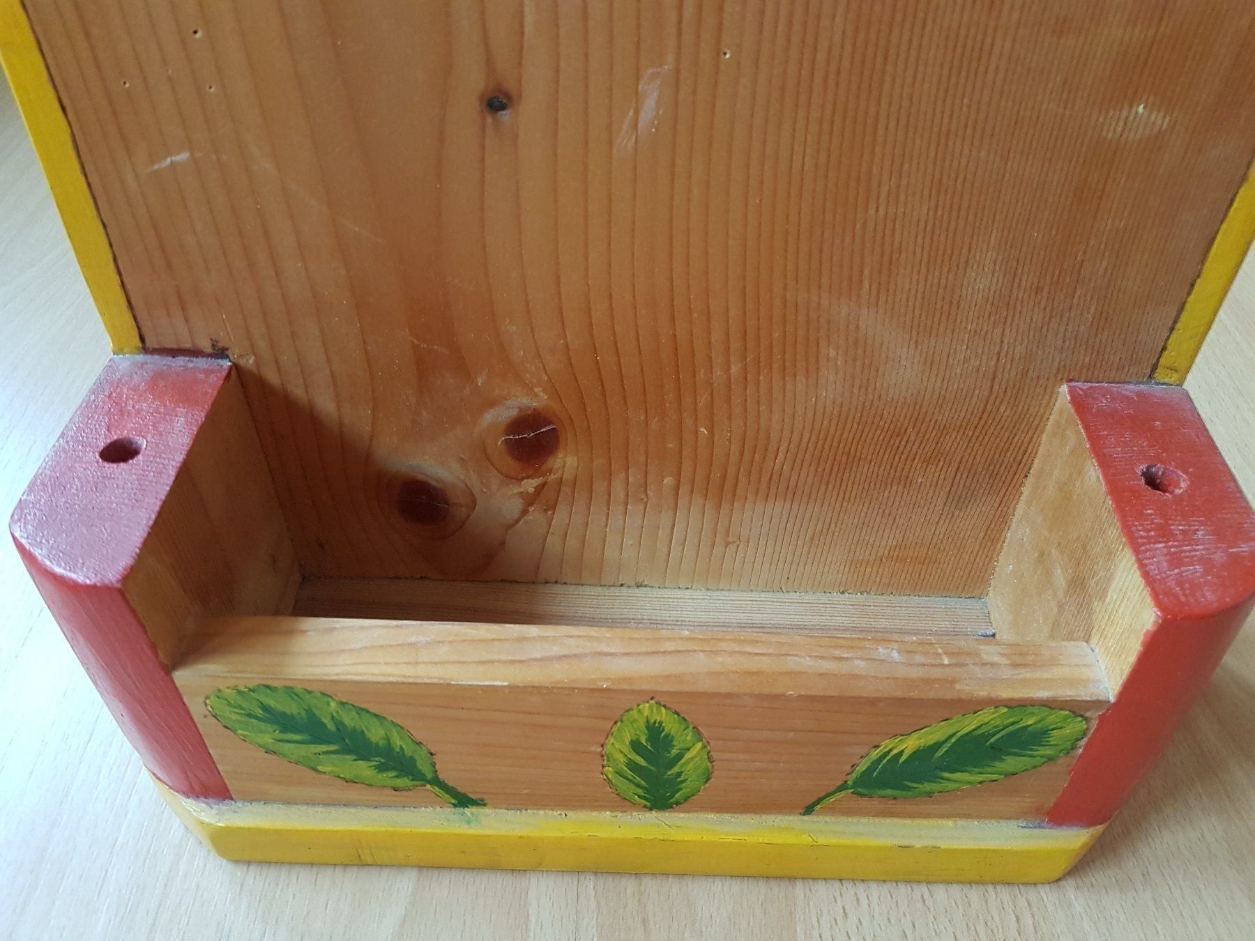 Scaffali: HOLZREGAL  HANDBEMALT – Usato da Sax venduto da spazieren 2