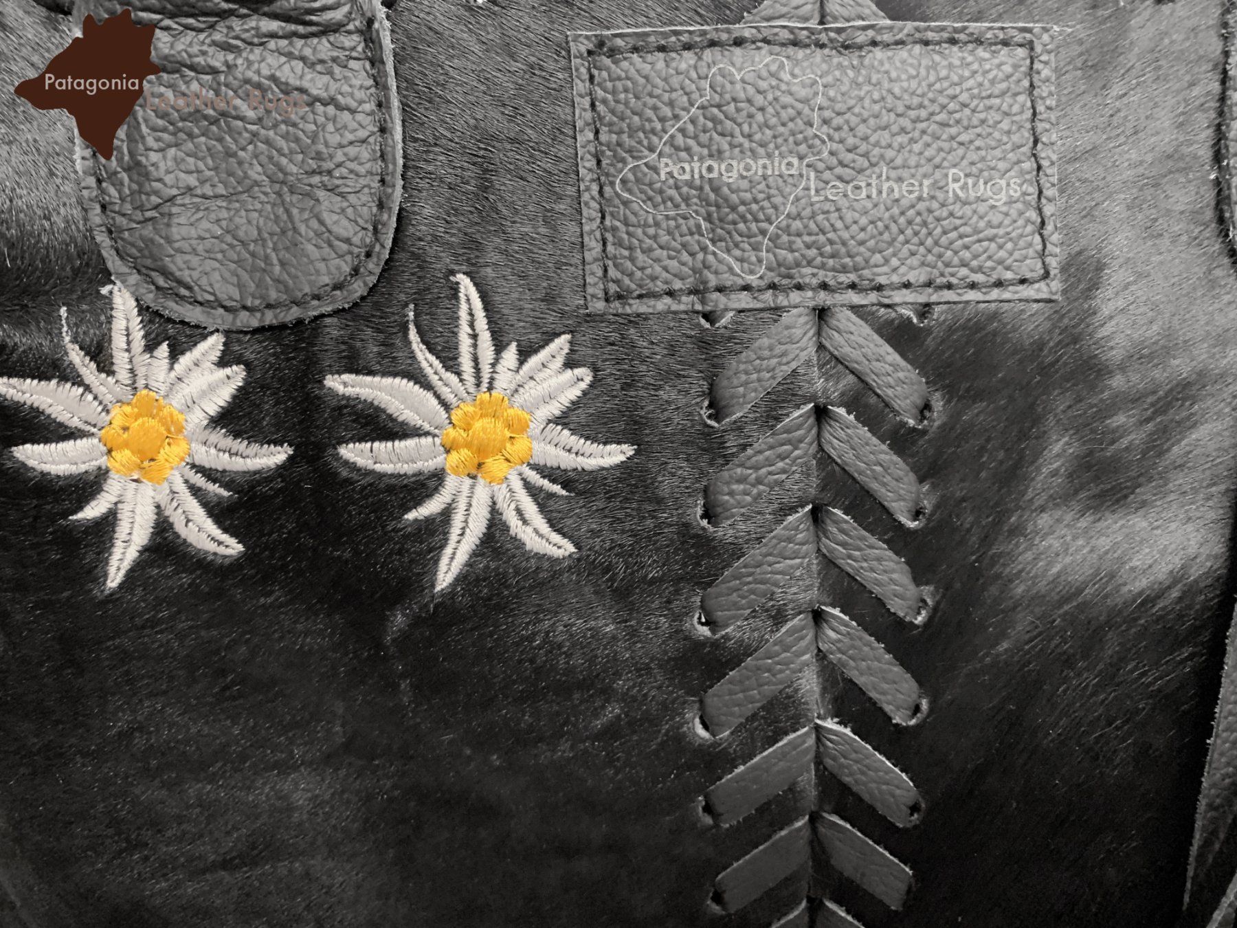 Taschen für Damen: Handtasche aus echtem Kuhfell Edelweiss – Neu und originalverpackt aus Arbedo von patagonialeatherrugs 6