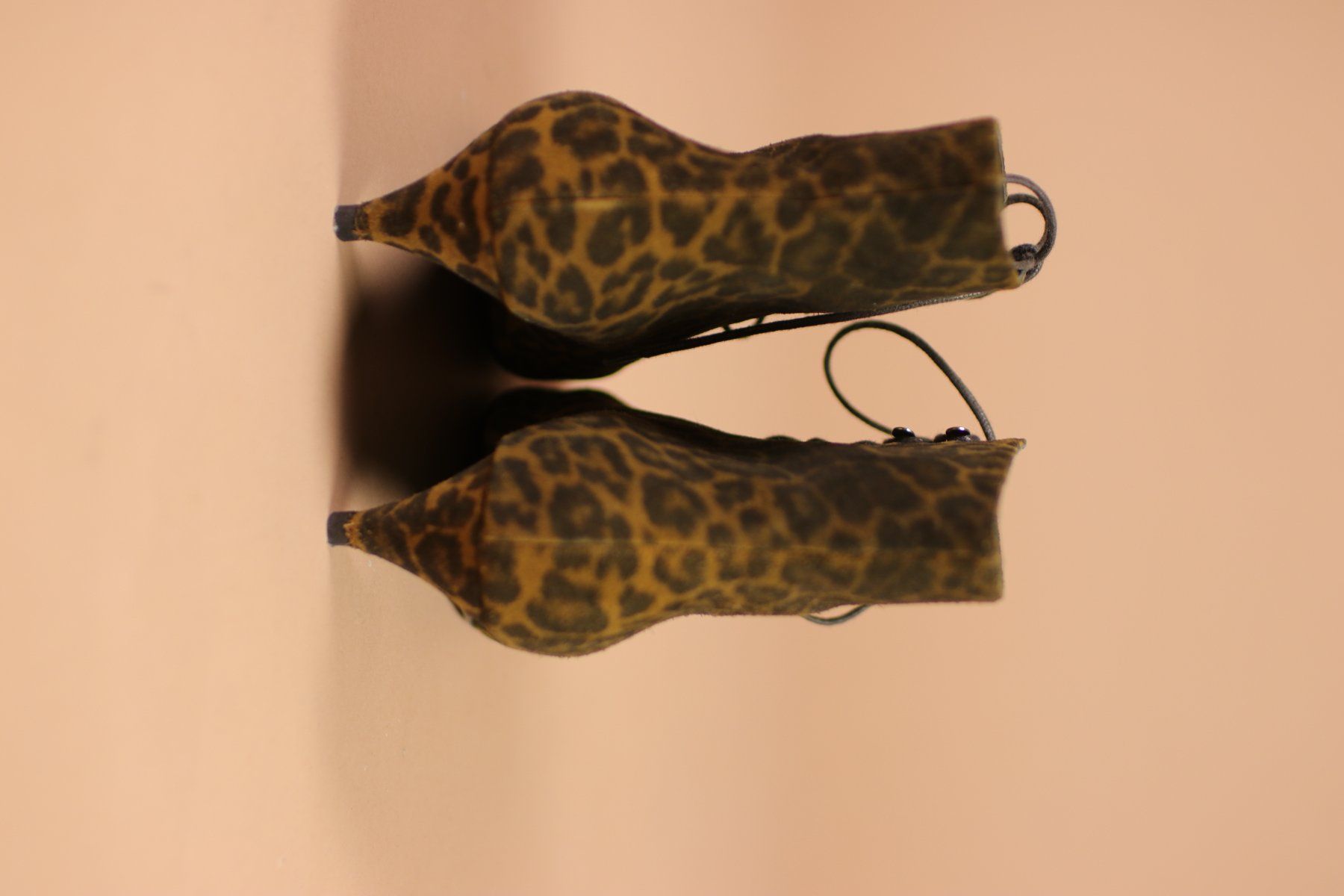 Saint Laurent Scarpe da donna: Saint-Laurent Leopard Leather Lace up Booties - Size 38 – Usato da Hombrechtikon venduto da BAZ-Vintage 4