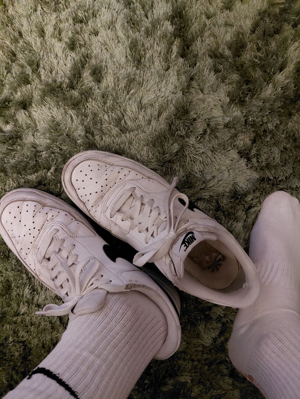 Scarpe da uomo: Nike weiss Herren Sneaker Grösse 44 gebraucht – Usato da Zürich venduto da poeschoo 2