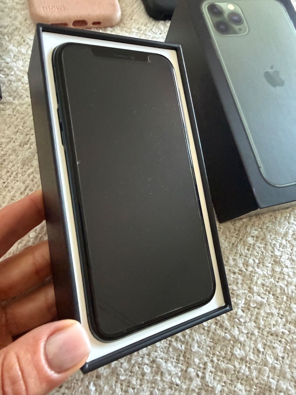 Apple Telefoni cellulari / Smartphones: Apple iPhone 11 Pro 256 GB, Midnight Green – Usato da Beromünster venduto da Barbraa 1