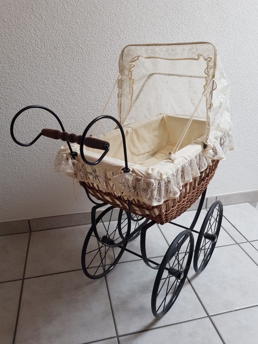 Carrozzine per bambole: Puppenwagen 90er Jahre – Usato da Sarmenstorf venduto da Nathaliie_21 1