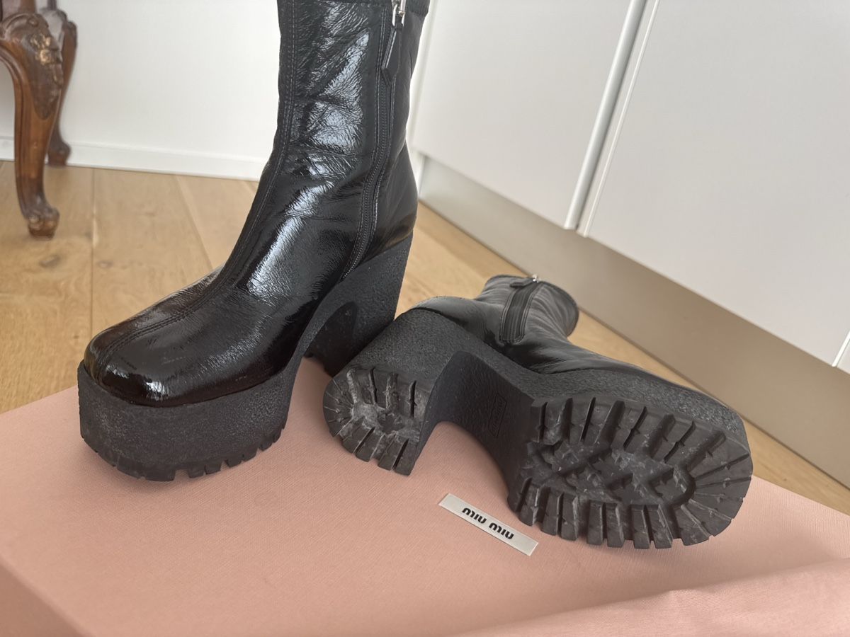 Miu Miu Scarpe da donna: Miu Miu Platform Ankle-Boots, Gr.35,5 Naplack Tech Stretch – Usato da Zürich venduto da IrinaIris 3