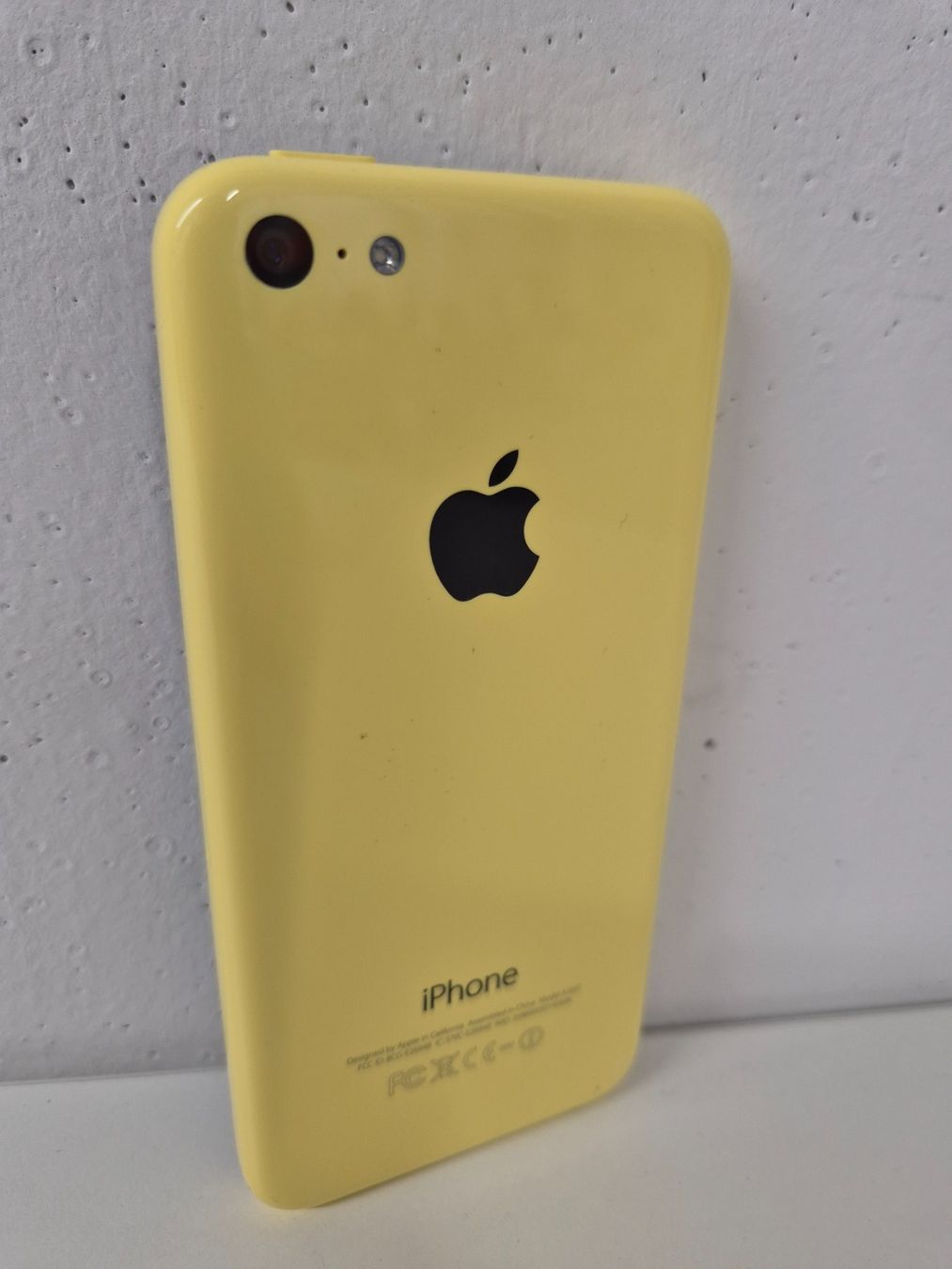 Apple Handys / Smartphones: iPhone 5c gelb mit iOS 10.3.3 – Gebraucht aus Sitterdorf von Lenggi7 1