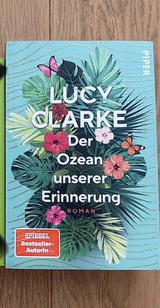 Bücher: Lucy Clarke - Der Ozean unserer Erinnerung – Gebraucht aus Zofingen von micv97