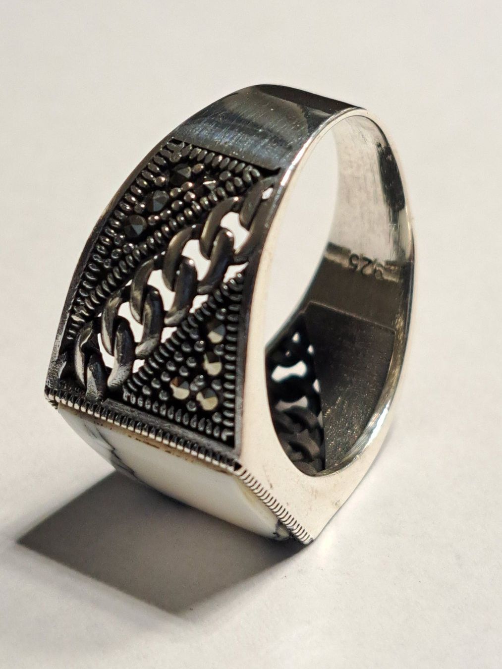 Ringe: 0055 - Bague en argent, Howlite, taille 61 – Neu und originalverpackt aus Neuchâtel von NIDAVELIR 2