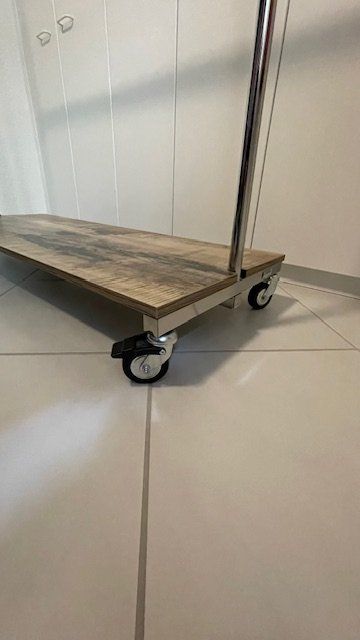 Sonstige Dekorationen & Accessoires: Kleiderständer Metall rollbar – Neu (gemäss Beschreibung) aus Kleinlützel von Barbies_Boutique 4