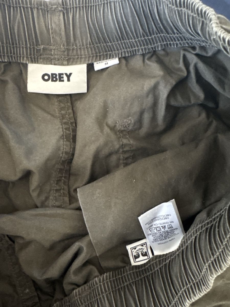 Hosen: Shorts Obey Grösse M  – Neu (gemäss Beschreibung) aus Bern von nikwy 1