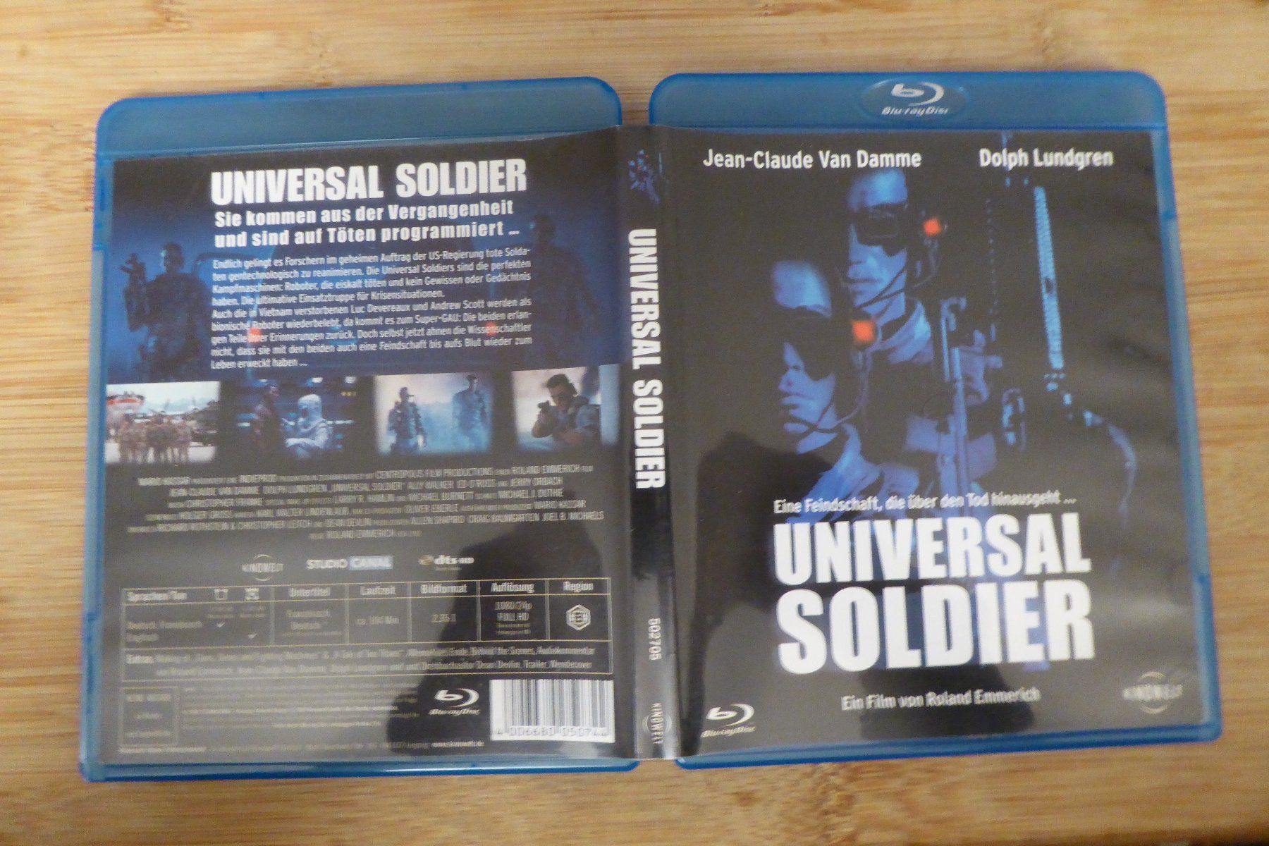 Alle DVDs: Bluray Universal Soldier – Gebraucht aus Allschwil von Summelsarium