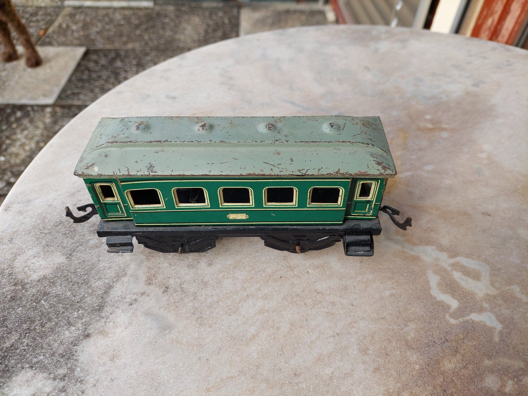 Spielzeuge: Blech Modell Eisenbahnwagen Antik – Gebraucht aus Seltisberg von Madosn 3