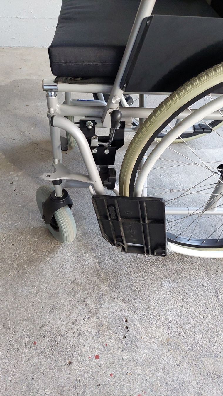Sedie a rotelle: Rollstuhl  Fabrikat Müller – Usato da Wädenswil venduto da Frosch33 5