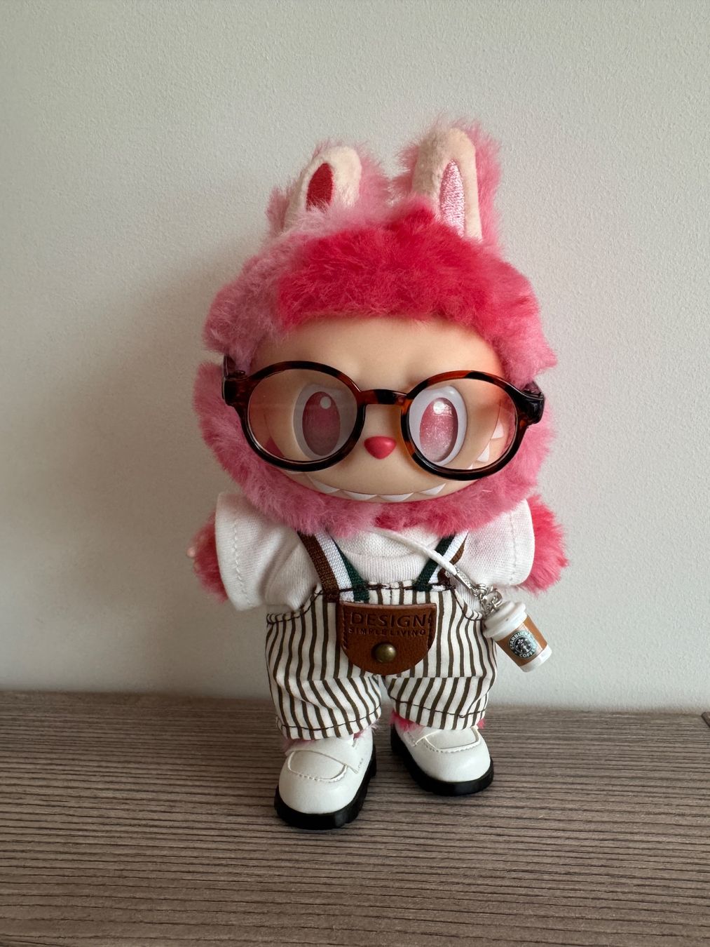 Pop Mart Statuette: Labubu LOVE Stylish – Nuovo (secondo la descrizione) da Airolo venduto da MomTheBraggerStudio 1