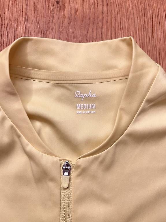 Rapha Canottiere & Pantaloni: RAPHA Rennbekleidung Set zu verkaufen – Usato da Wängi venduto da marthilda 1