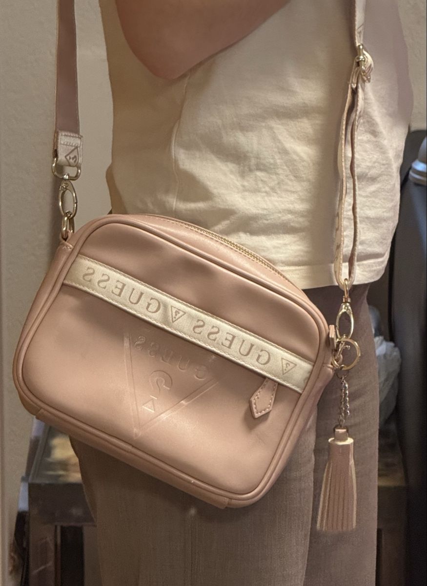 Guess Borse da donna: Guess Tasche – Usato da Malans GR venduto da leo_mz7w