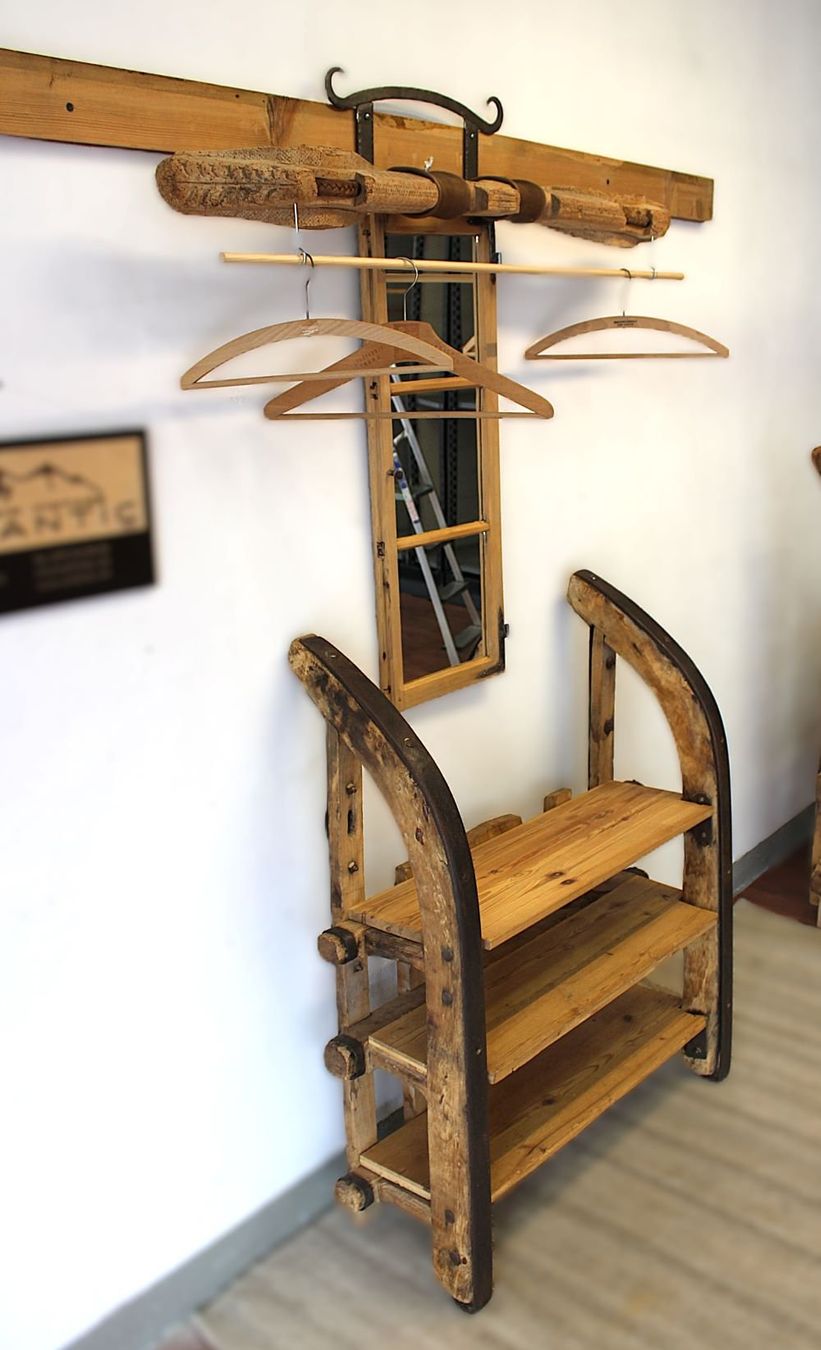 Guardaroba: GARDEROBE 2. Aus antiken Objekten. – Usato da Trun venduto da artantic 4