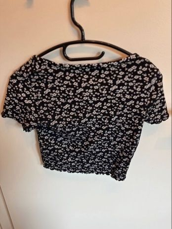 T-Shirts: Drop Top à Fleurs Taille S – Gebraucht aus Lausanne von milou201619 2
