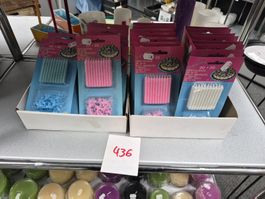 436 Posten Kerzen & Deko aus Liquidation