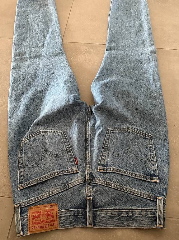 Jeans: Levi's Jeans blau 501 – Gebraucht aus Märstetten von sha_9p7c 2