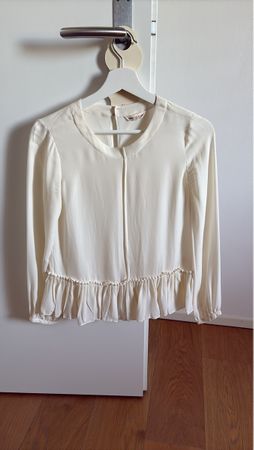 Off-White Ruffle Blouse - 100% Seide
