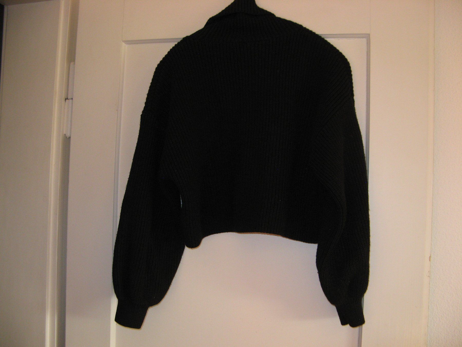 Monki Maglioni & Felpe: Pullover schwarz Gr. M von Monkl – Usato da Zürich venduto da apil 3