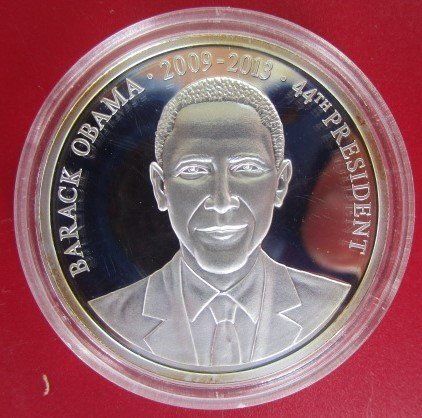 Medaglie: Medaille - Barack Obama US Präsident 2008 - versilbert – Nuovo e nell'imballaggio originale da Luzern venduto da Horoskop1