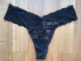 Victoria’s Secret Lace Thong S NEW