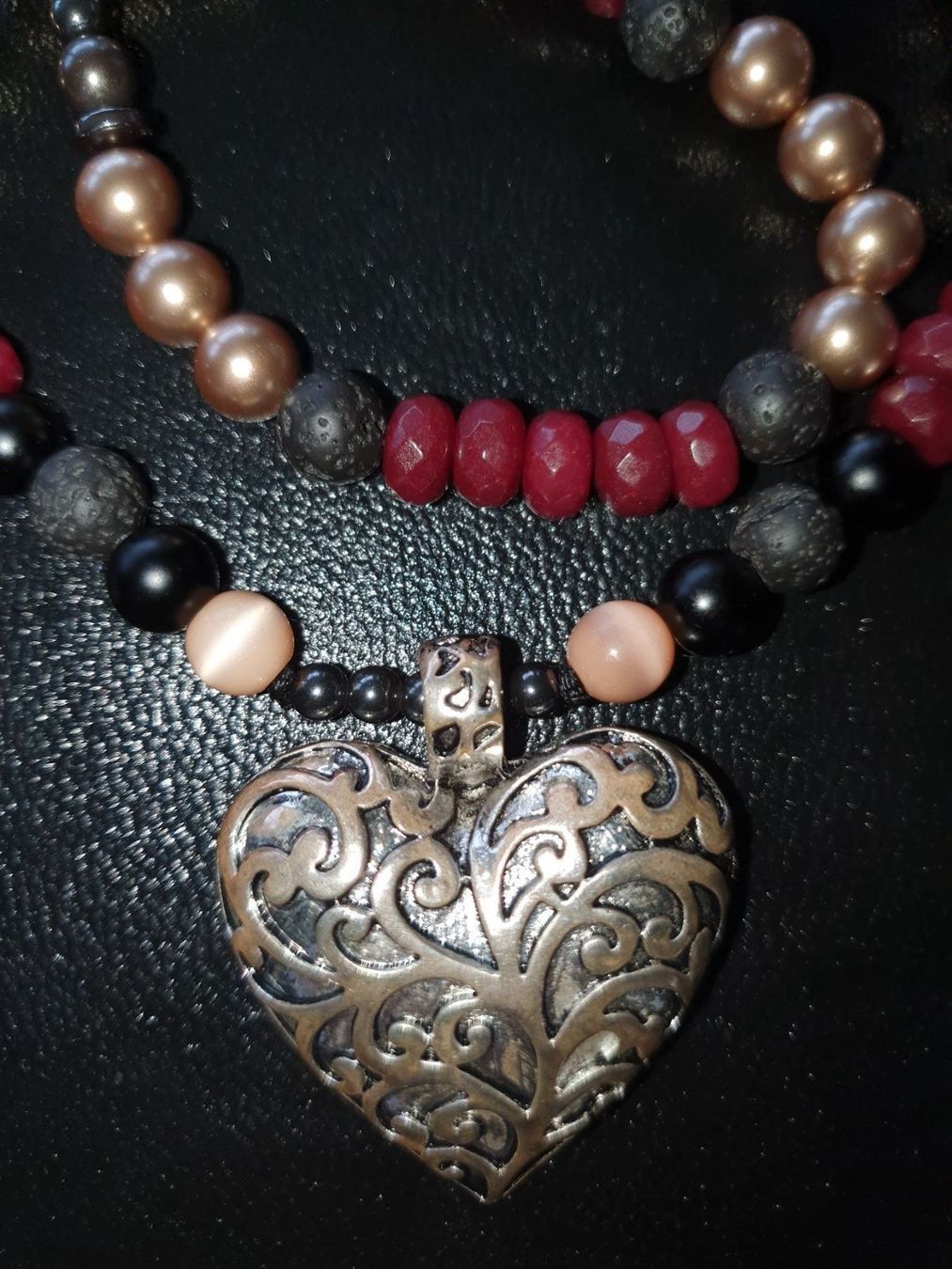 Catenine: Herzen Kette aus Rubi und Lava – Usato da Benglen venduto da Meercat3 4
