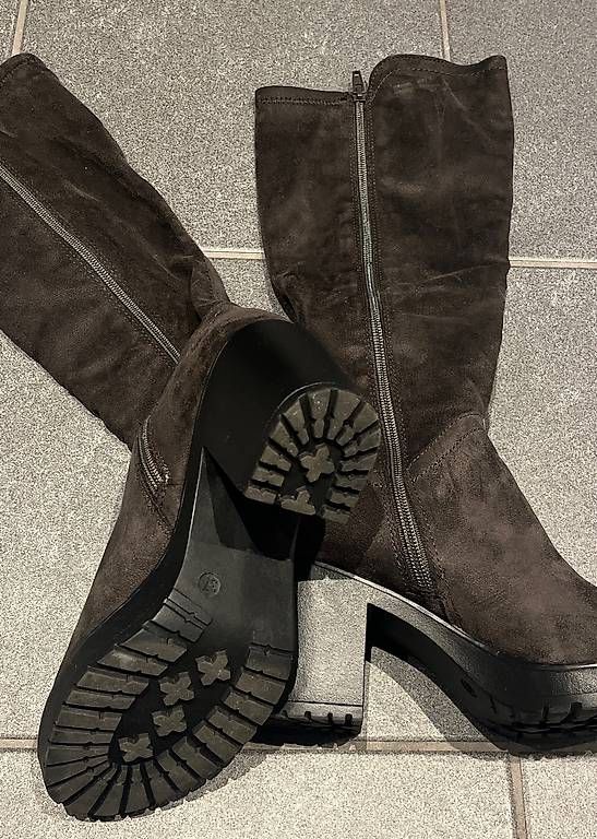 Scarpe da donna: Stiefel braun Wildlederoptik – Usato da Bern venduto da lis_vb2h 2