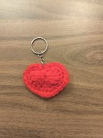 porte-clé cœur en crochet rouge fait à la main neuf
