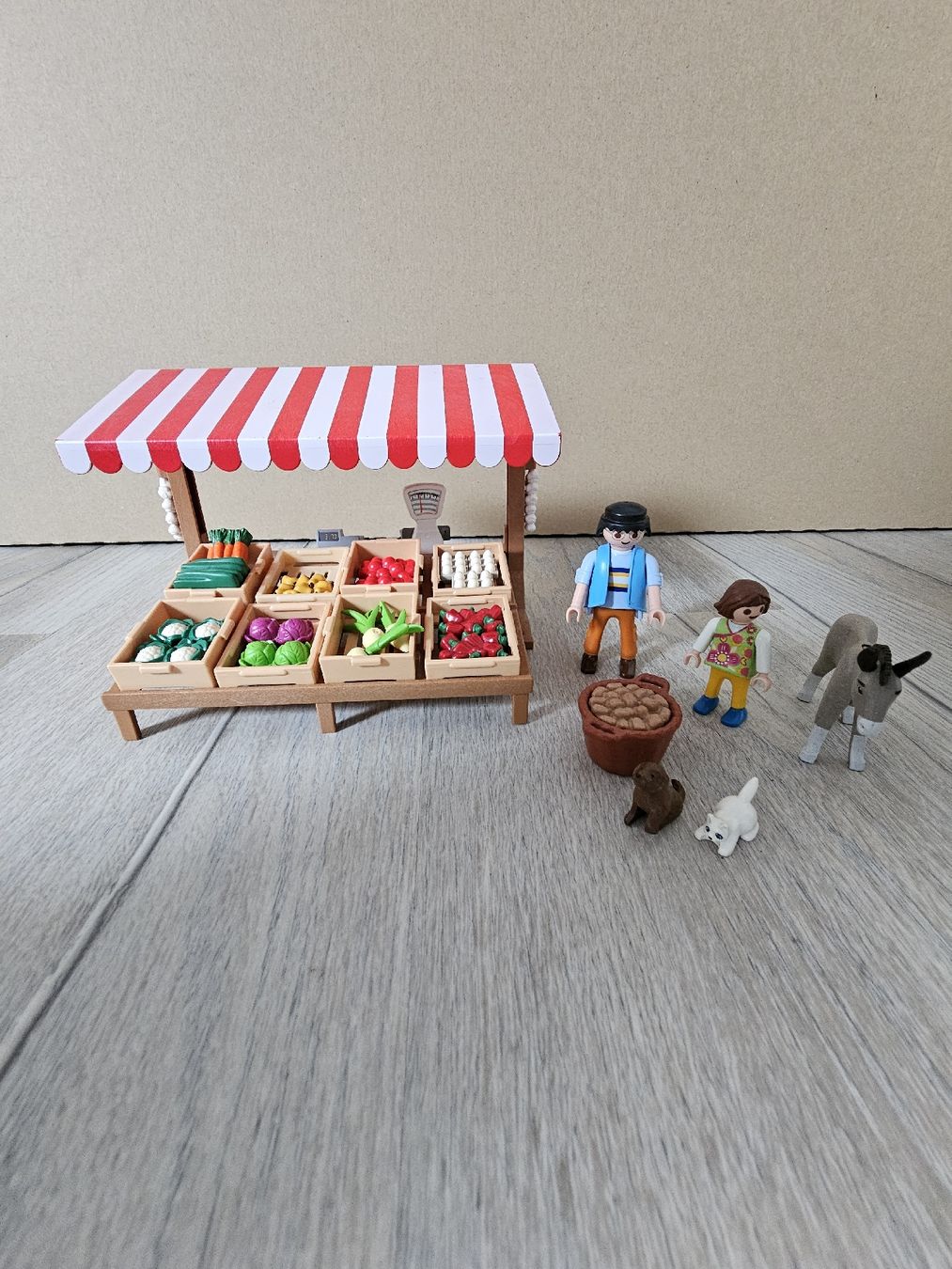 Playmobil Spielzeuge: playmobil Marktstand – Gebraucht aus Bätterkinden von Pescelino