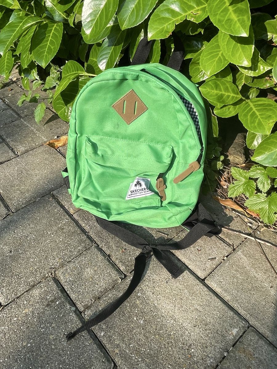 Skechers Zaini: Skechers Rucksack grün – Usato da Wilen b. Wil venduto da Tschisi