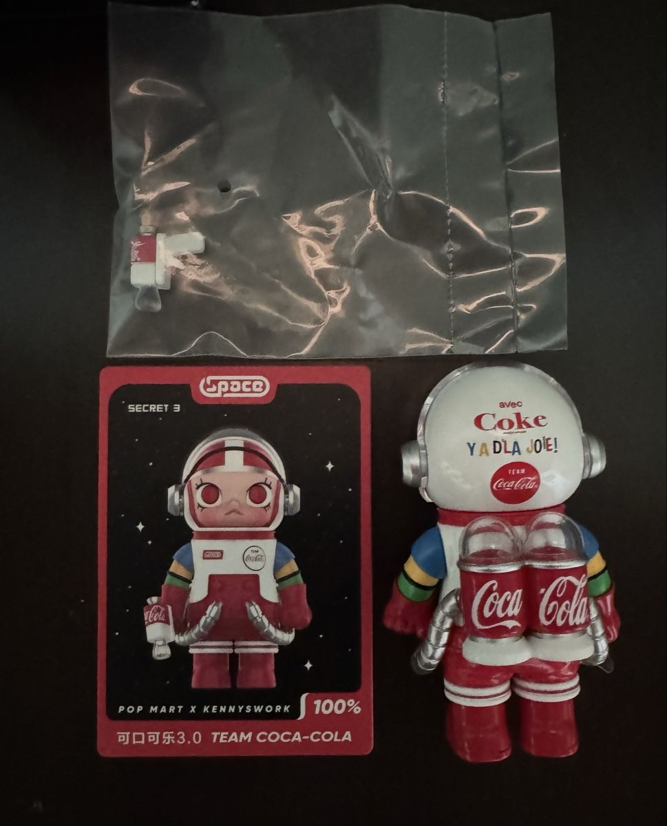 Pop Mart Figuren: Space Molly Serie 3- Secret Coca Cola – Gebraucht aus Gümligen von JCJewell 1
