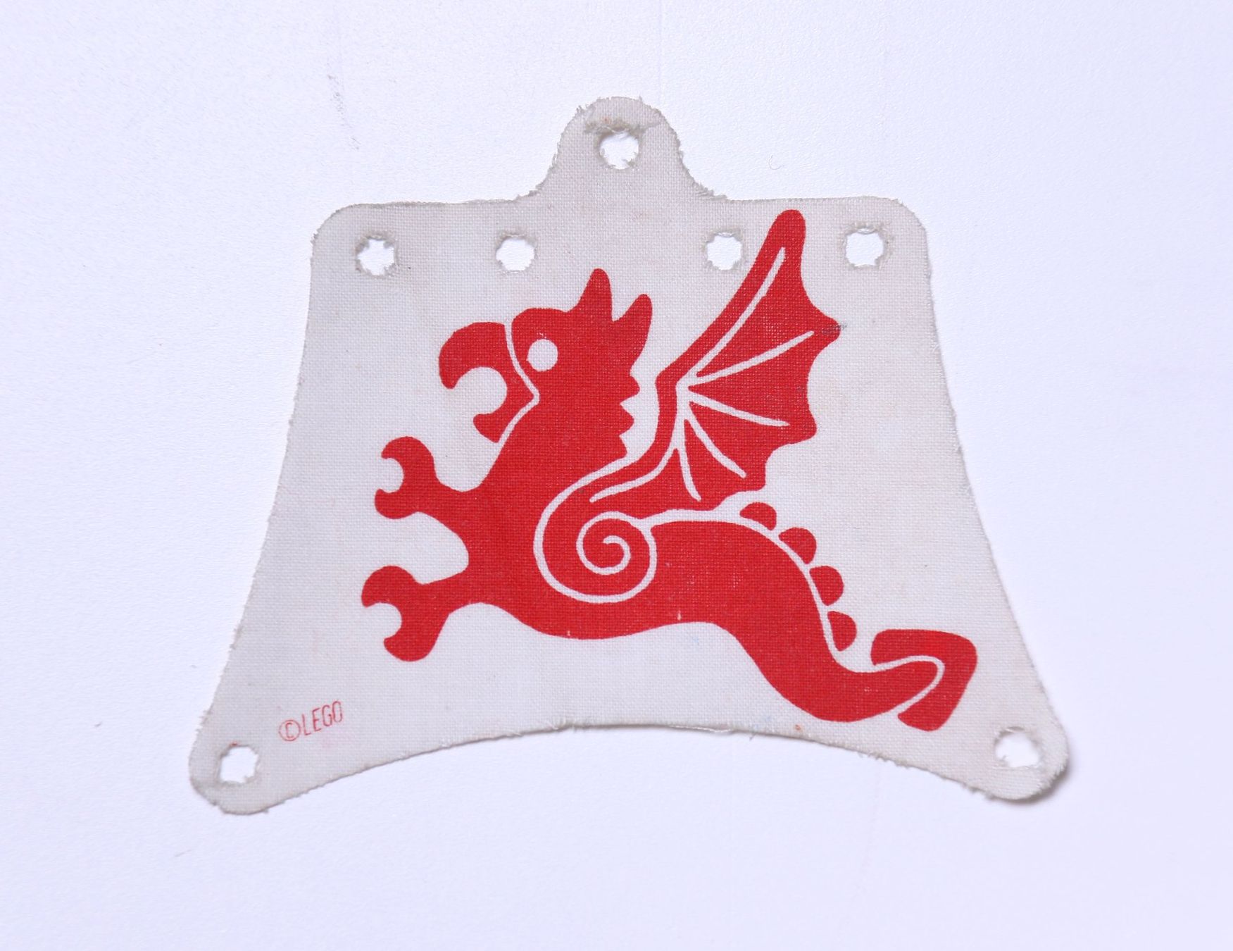 Lego Giocattoli: Cloth Sail 12 x 10 with Red Flying Dragon Pattern – Usato da Hettlingen venduto da Scholi99