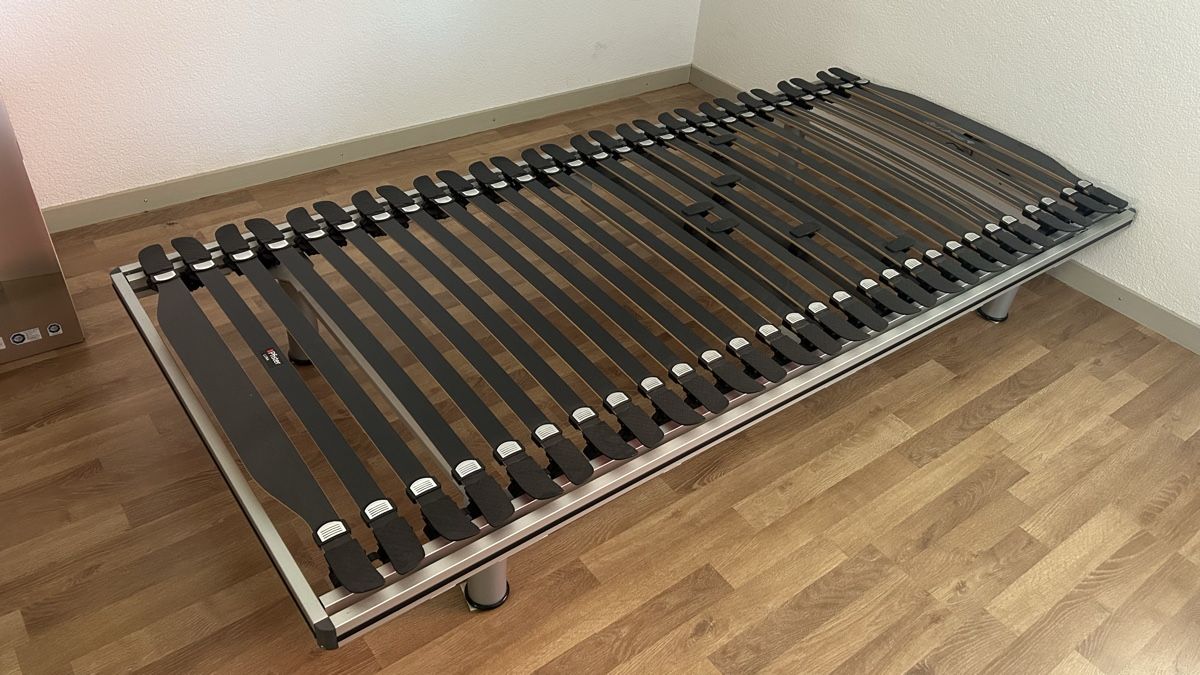 Pfister Lits: Bett inkl. Lattenrost – D'occasion à Fraubrunnen par cur_c2cc