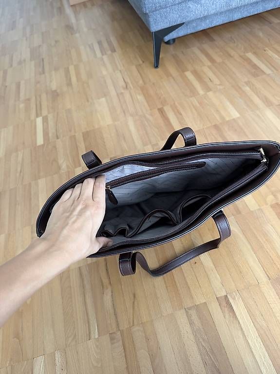 Borse da donna: Tasche L. Credi Braun – Usato da Steffisburg venduto da mde_sf5x 1