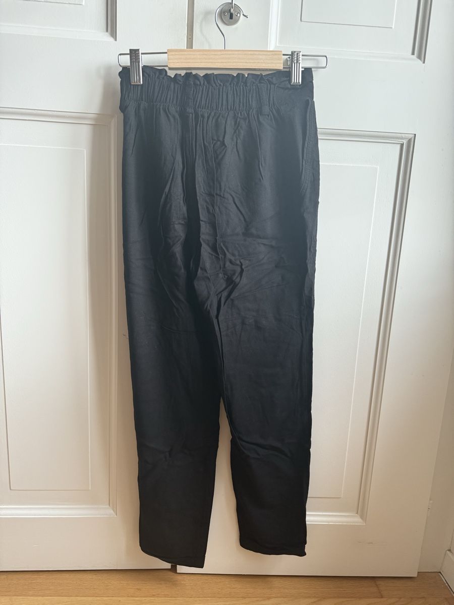 Pantaloni: Pantalon léger noir ~ taille S – Usato da Mathod venduto da Alice977 1