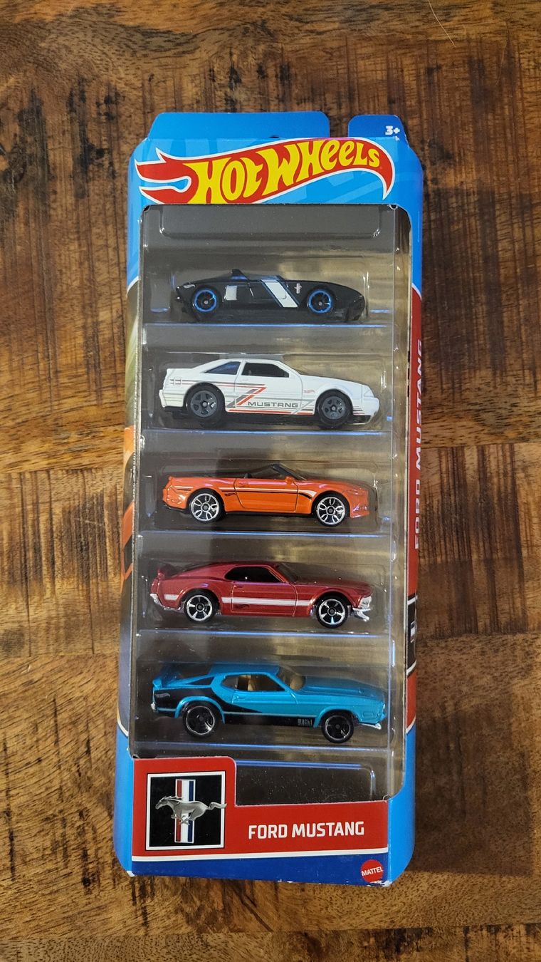 Hot Wheels Modellautos: Hot Wheels Ford Mustang Set 5er Pack neu – Neu und originalverpackt aus Jona von mjo_f5t2 2